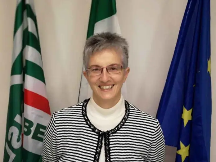 Lorella Benvegnù Cisl Scuola_edited