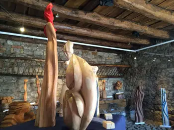 Opere legno Selvestrel leggera