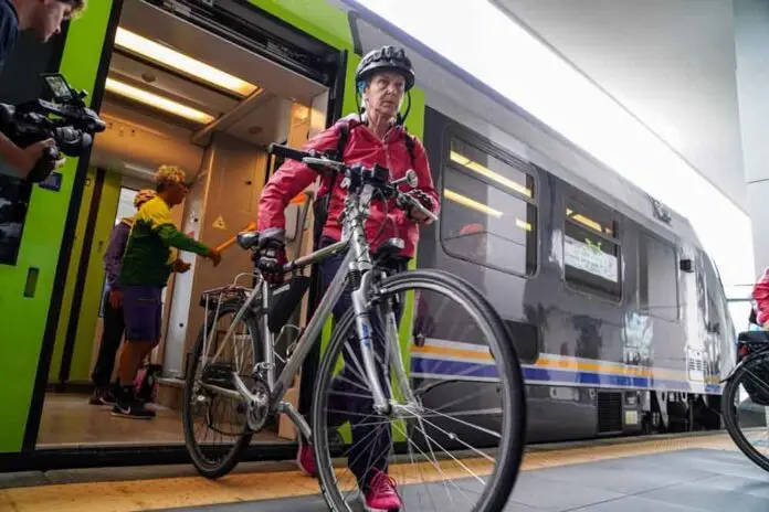 treno bici bus