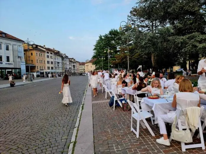 White Dinner 2_edited