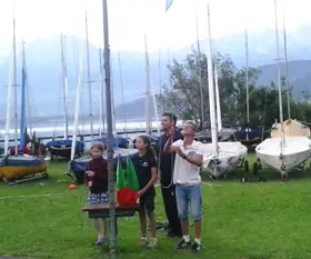 alzabandiera leggera