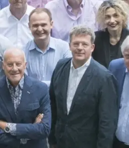 Enrico Anelli Monti (seconda fila) con il fondatore Lord Norman Robert Foster (primo a sinistra)