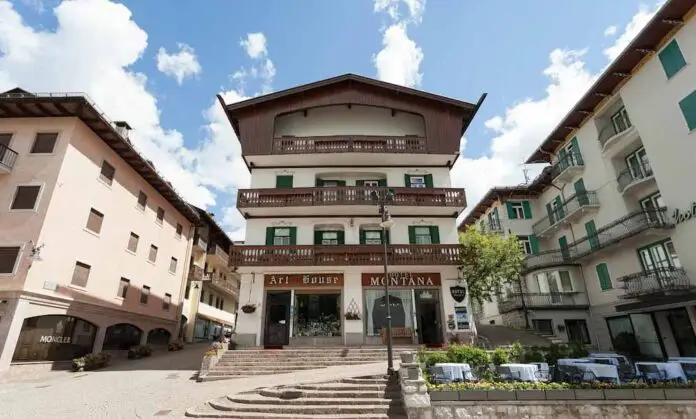 hotel montana cortina_edited