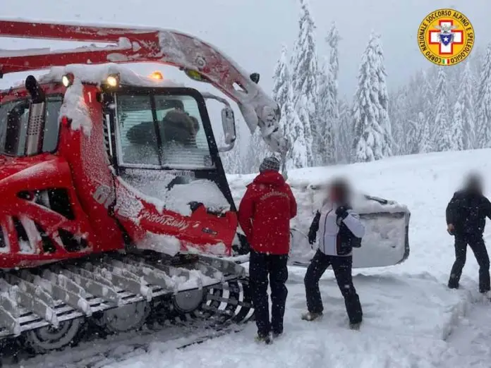 Soccorso alpino neve_edited