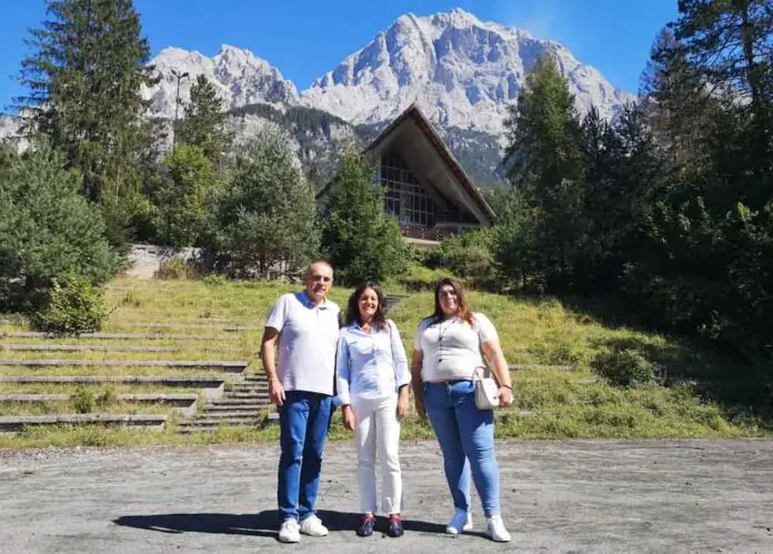 Cisl Cgil Uil Paglini-Casanova-Bridda Cgil Belluno, Cisl Belluno Treviso e Uil Belluno, rispettivamente Denise Casanova, Massimiliano Paglini e Sonia Bridda