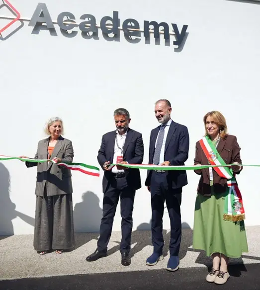 Sangiacomo presse V Veneto taglio nastro
