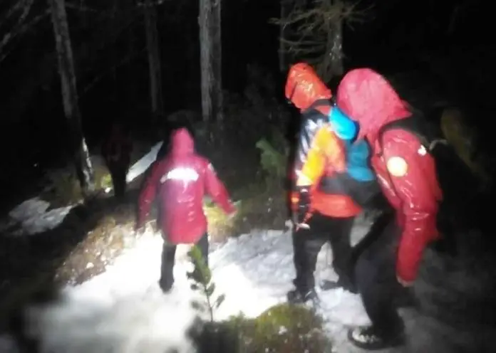 Soccorso alpino notte_edited