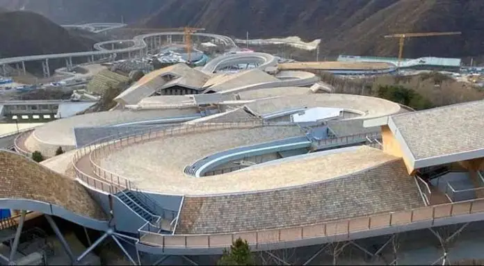 Pista bob YanQing Olympic Sliding Center, Pechino