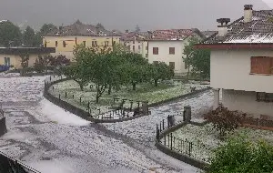Grandine a Cusighe (Belluno)