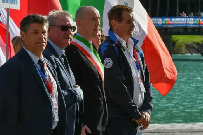 Cerimonia apertura Gara Internazionale di Canoa Velocità di Auronzo