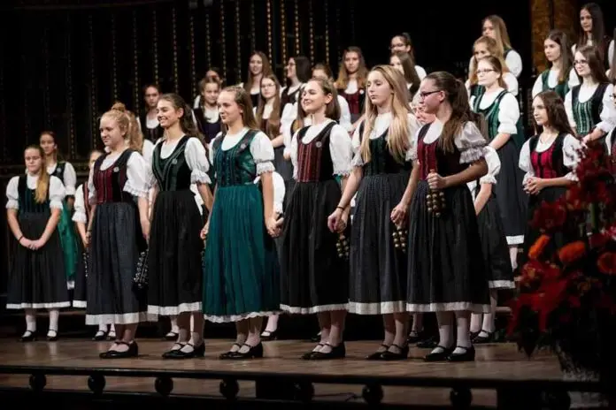Cantemus Children’s Choir_edited
