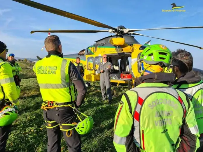 soccorso guardia di finanza socc alpino_edited