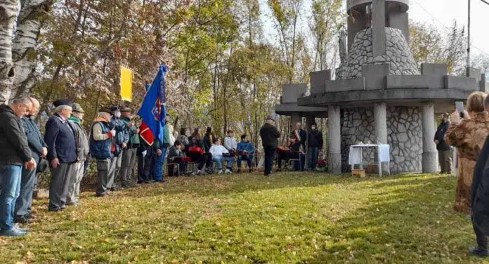 cerimonia monumento caduti Canevoi_edited