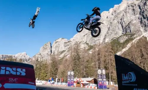 Campione del Mondo di Bike Trial e sette volte vincitore del Guinness World Records Vittorio Brumotti