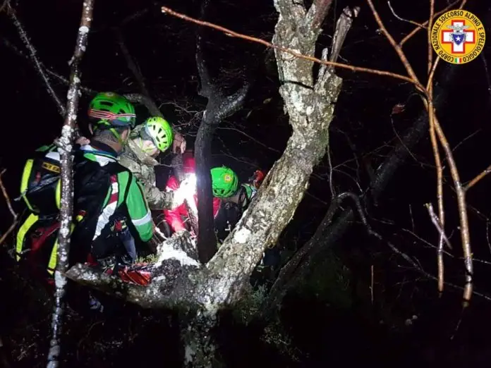 soccorso alpino notte_edited