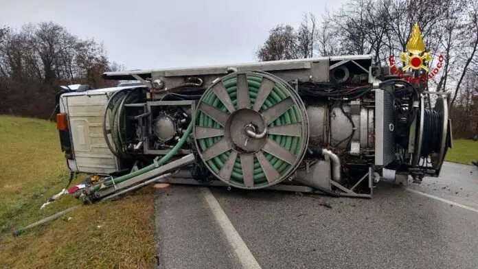 incidente autocisterna spurghi_edited