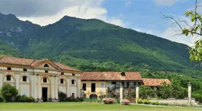 Villa Zugni Tauro de Mezzan_edited