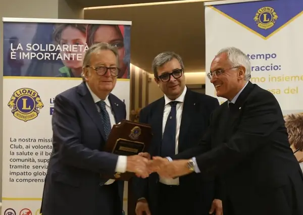 Lions Oscar De Bona, Domenico Battiloro officer Fondazione e Pres. Toscano