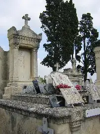 cimitero-aigues-mortes