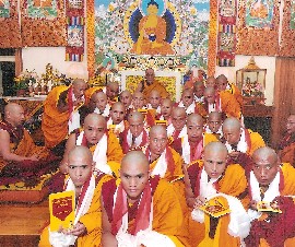 monaci tibetani