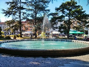 fontana piazza martiri