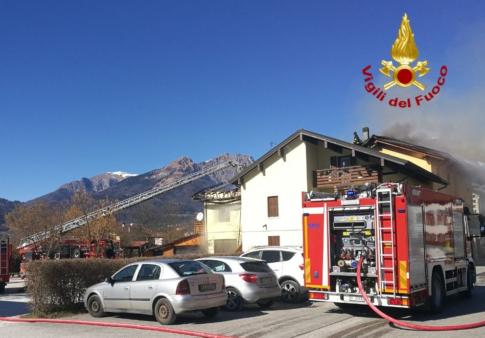 Incendio a Feltre. Anomalia dell’impianto fotovoltaico la probabile causa
