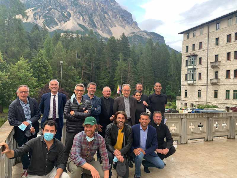 Un passo dal cielo. Brindisi di benvenuto del presidente della Provincia Padrin con la troupe