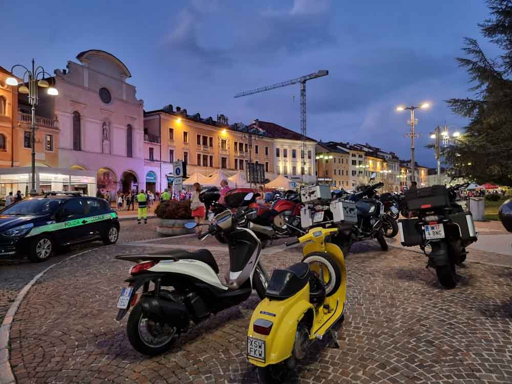 Belluno. Riprendono i “Giovedì in Piazza”: shopping, musica e spettacoli per tutta l’estate