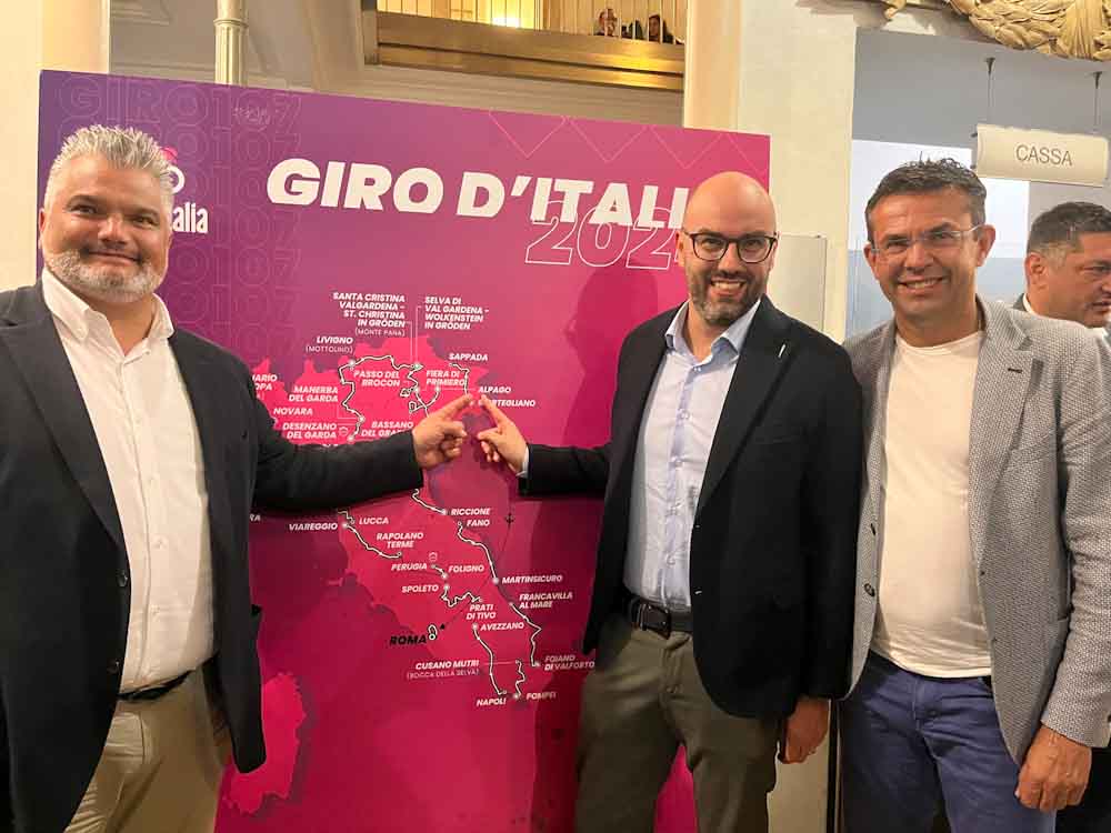 Giro d’Italia 2024, una partenza di tappa da Alpago e un passaggio sul Monte Grappa