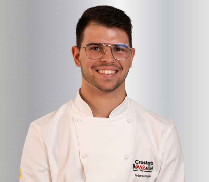 Crostata revolution. Finalisti Federico Dalle Mule di Ozone Pastry & Co di Feltre e Sofia Fiorin di Padova