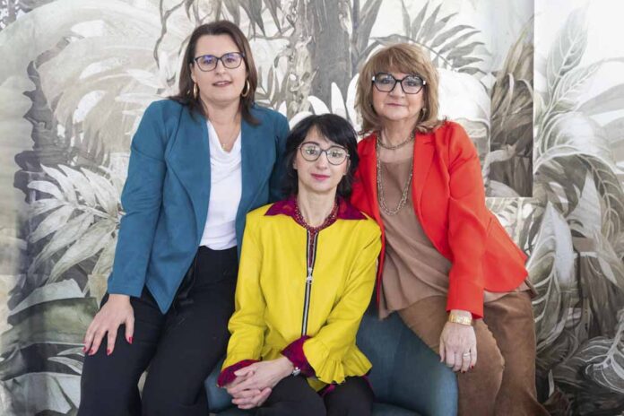 Francesca Stracuzzi: personal organizer ( metodo KonMari) Francesca Bianchi: personal branding e leadership Flora Sbardellotto: personal imaging e armocromia