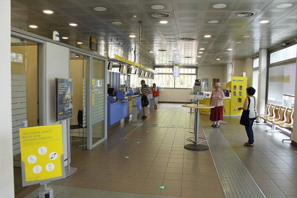 Poste Italiane cerca consulenti finanziari. Candidature entro il 7 gennaio