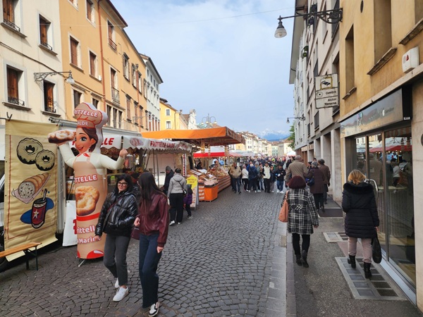Belluno, il fascino senza tempo della Sagra dei Fisciòt: tra devozione e tradizione
