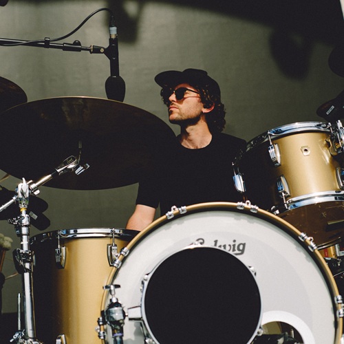 Come si fa la musica? Batti forte. Diventare batterista professionista, masterclass con Davide Sollazzi